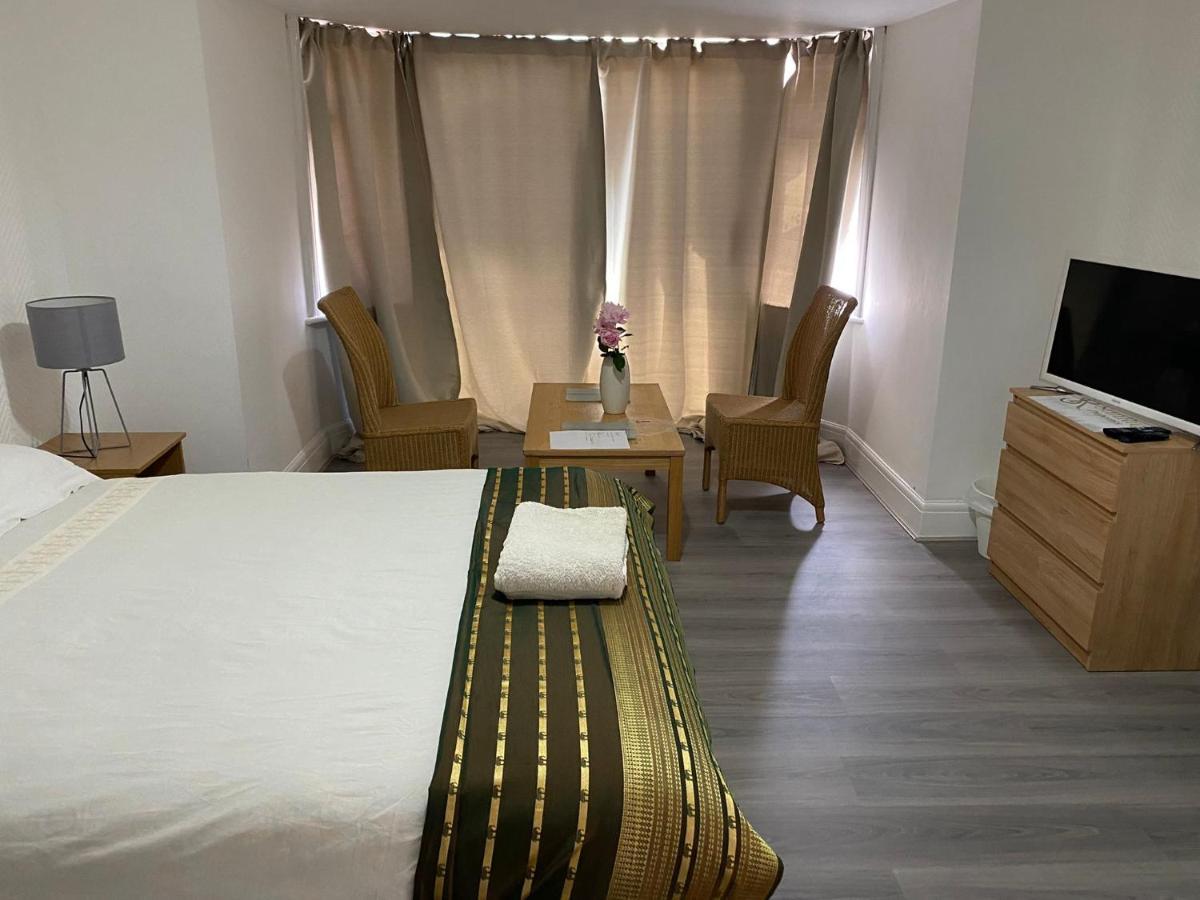 Sunrup Heathrow Daire Feltham Dış mekan fotoğraf