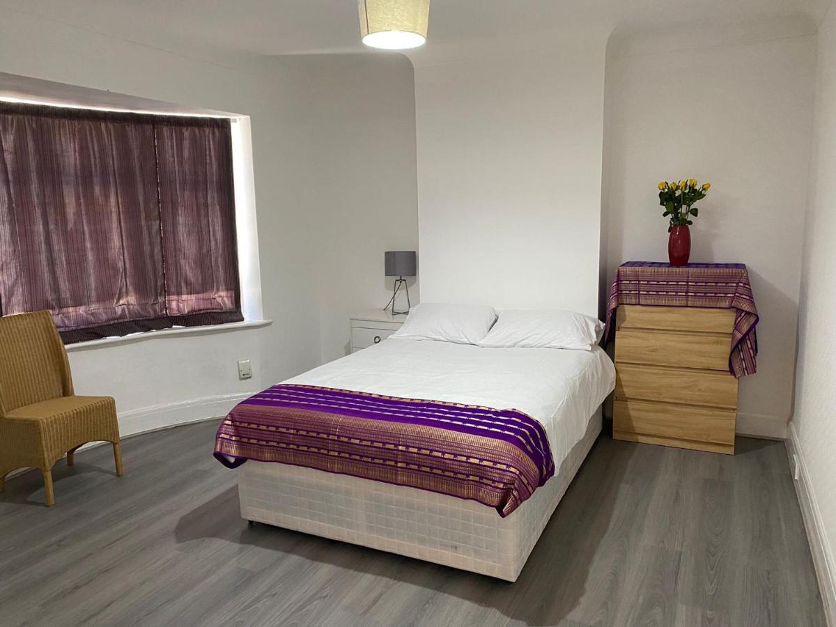 Sunrup Heathrow Daire Feltham Dış mekan fotoğraf